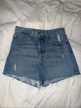 Ribcage Short Levi’s Premium